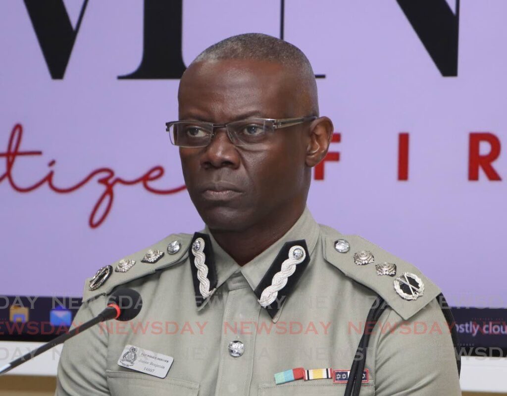 dcp-benjamin:-most-police-officers-sign-in-guns-outside-law-courts