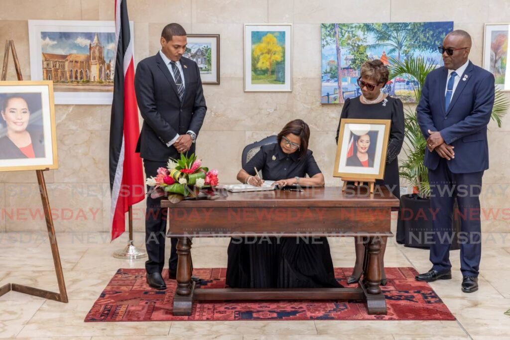 condolence-book-for-morris-julian-open-till-december-31