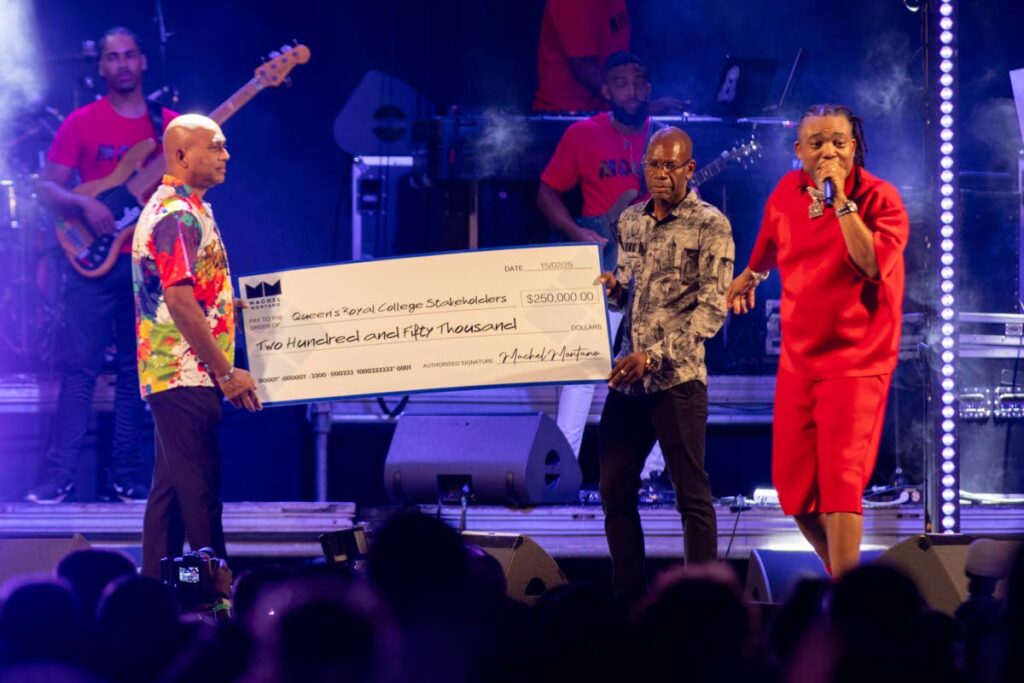 3-generations-of-soca-dynasty-grace-fete-royal-stage-—-qrc-thanks-machel-montano-for-250k-cheque